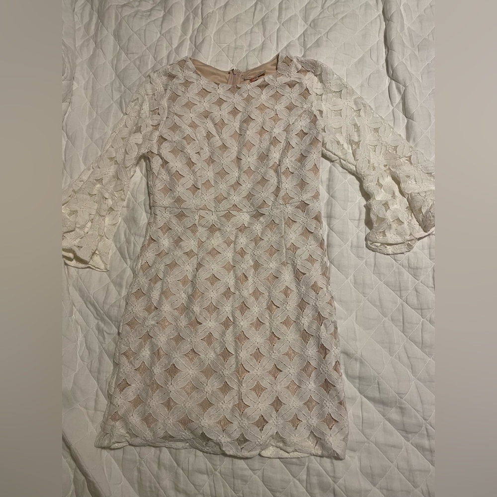 Skies are blue white dress. Medium. New with tags